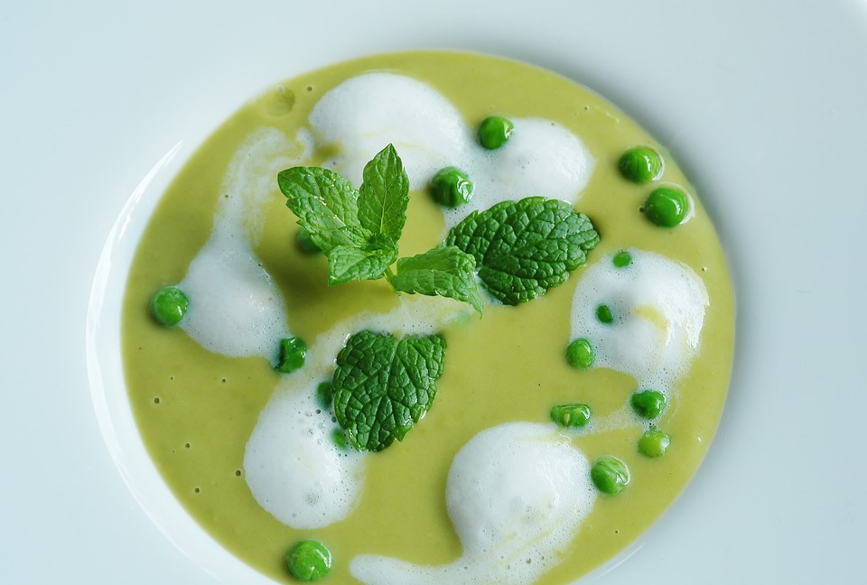 Petits pois et petits suisses | Soupe simple | Alice Belmonte