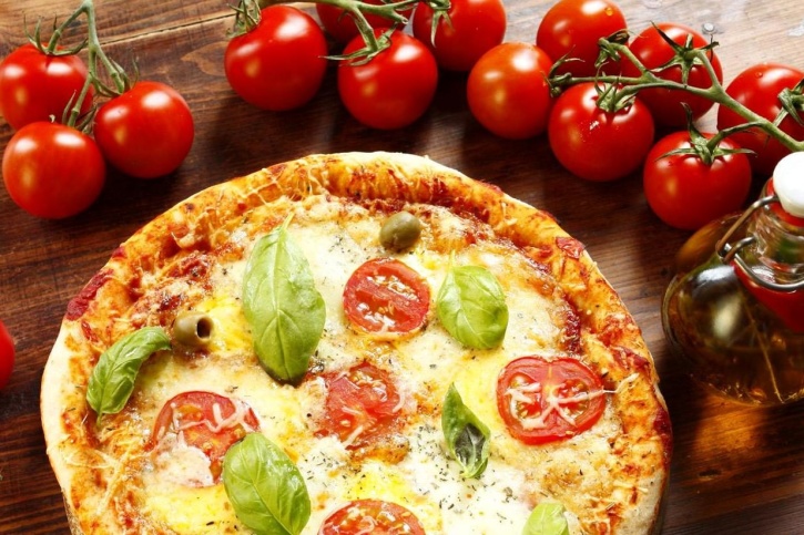 pizza tomate
